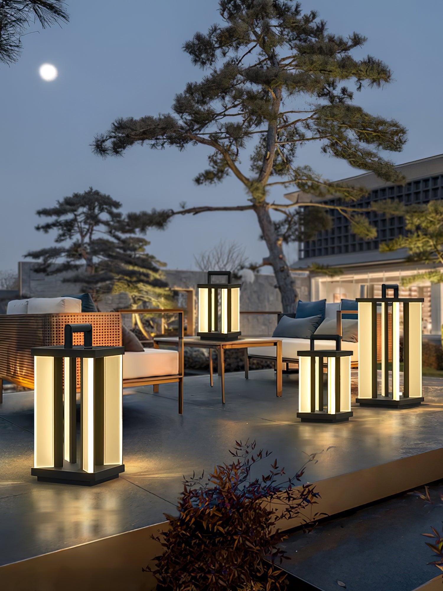 Metroluxe Solar Outdoor Light - Cueteks