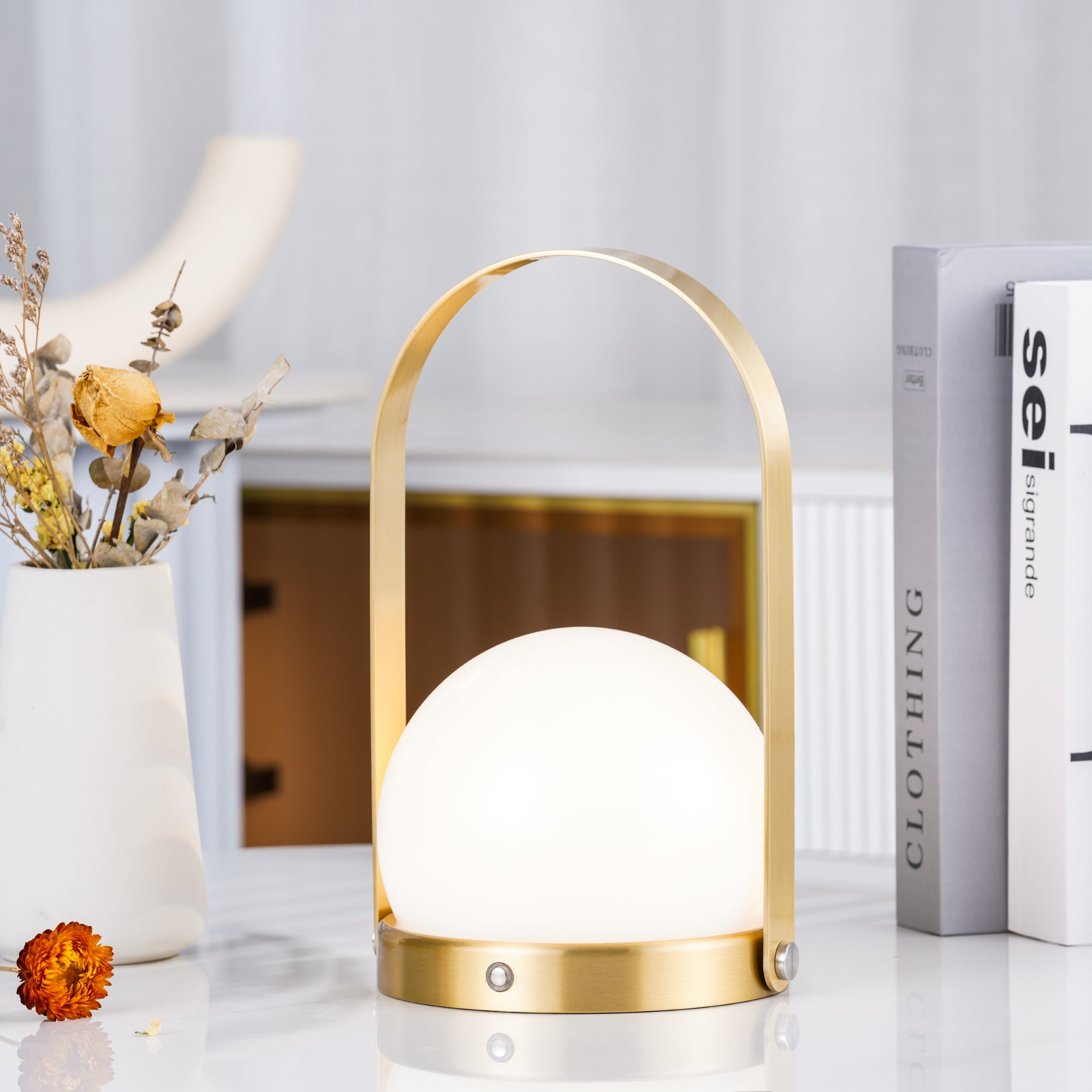 Carrie Built-in Battery Table Lamp - Cueteks