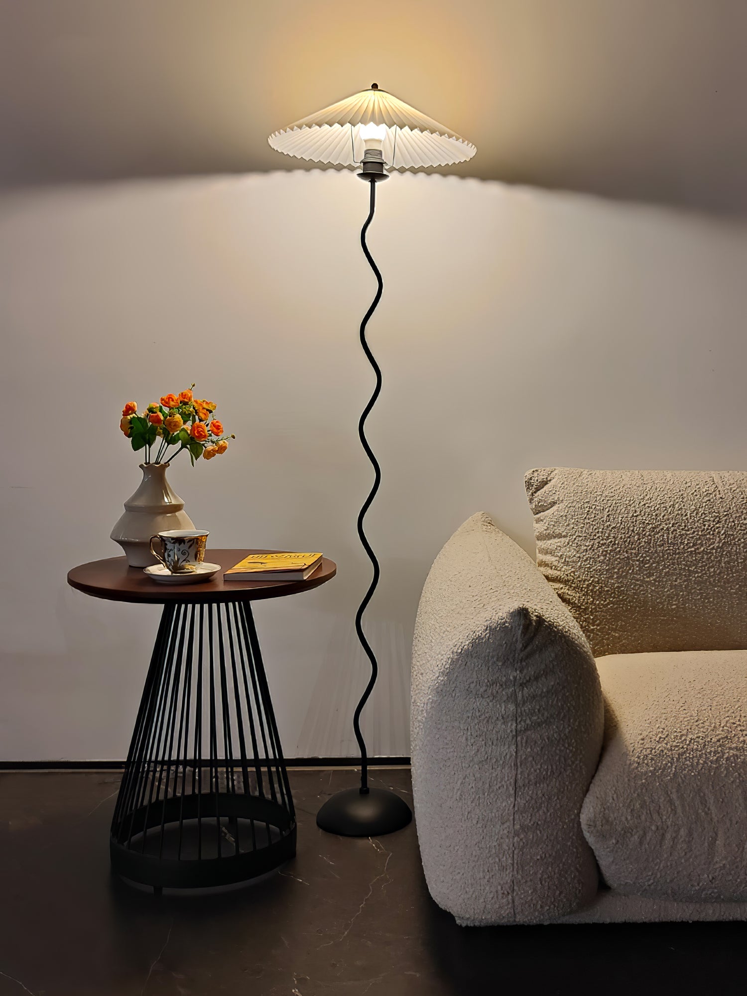 Squiggle Floor Lamp - Cueteks
