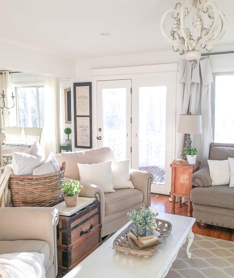 Antique White Style Chandelier - Cueteks
