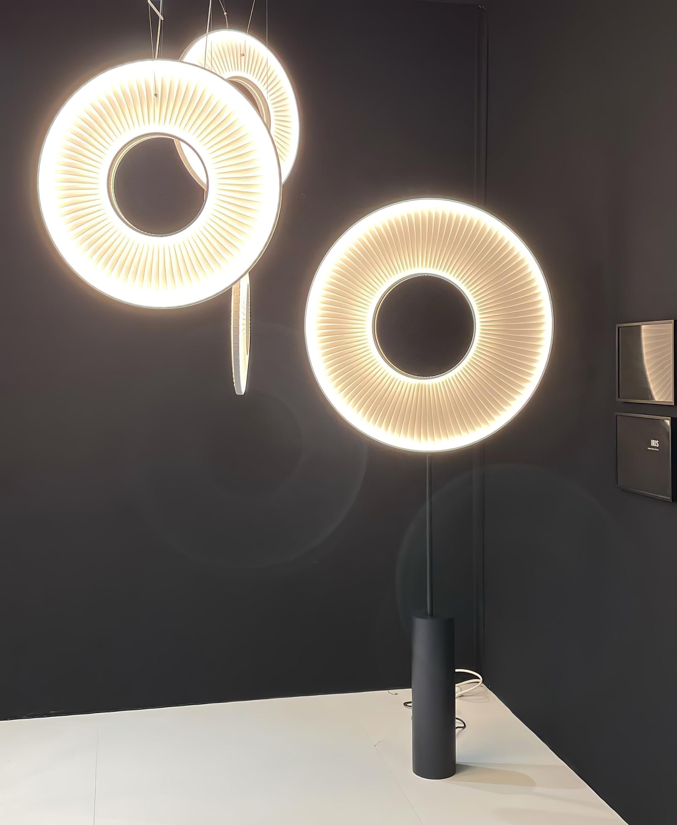 Iris Totem Floor Lamp - Cueteks
