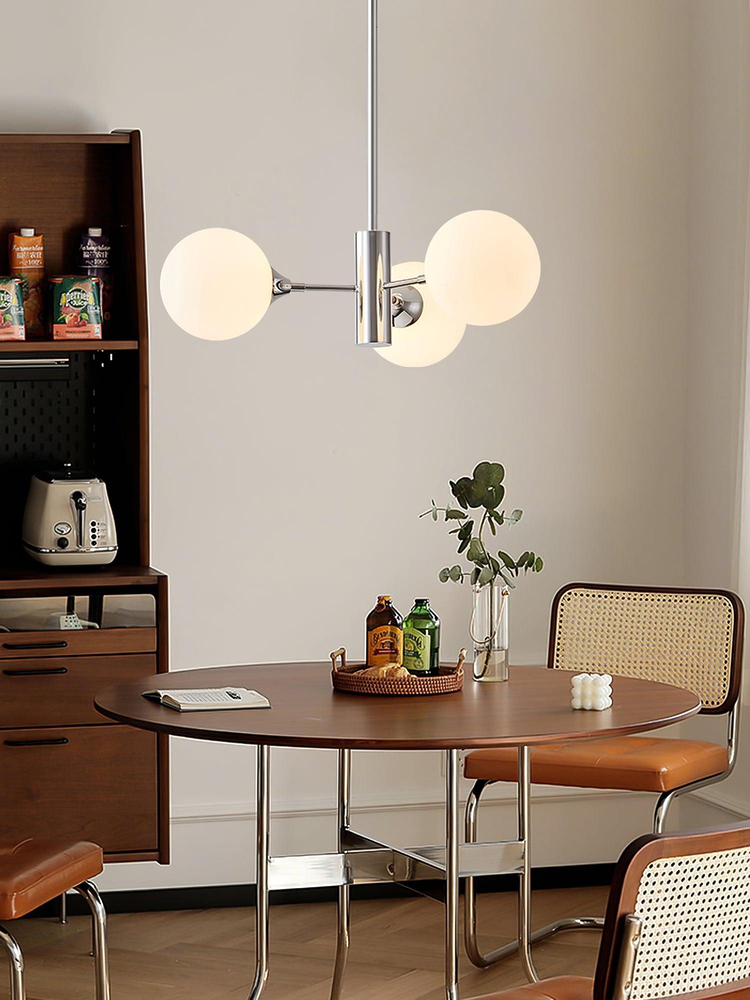 Lola Chandelier - Cueteks