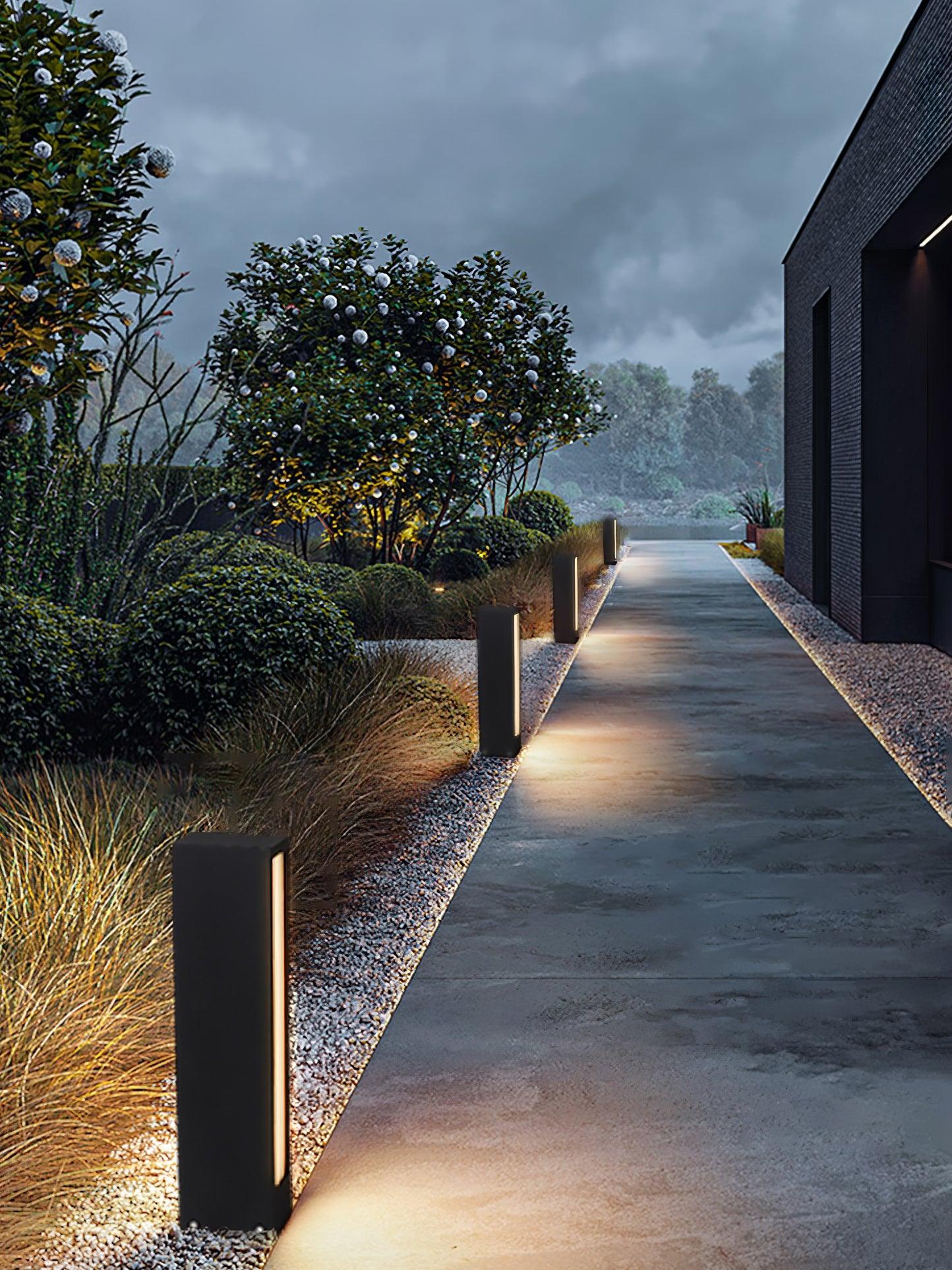 Faro Outdoor Post Lamp - Cueteks