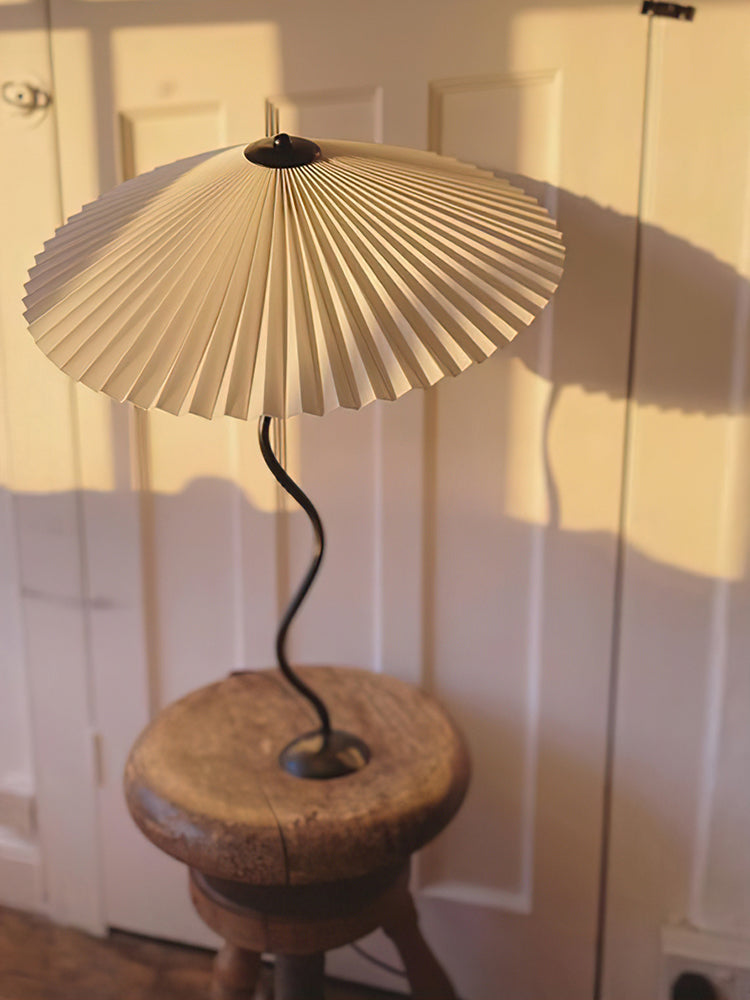 Squiggle Table Lamp - Cueteks