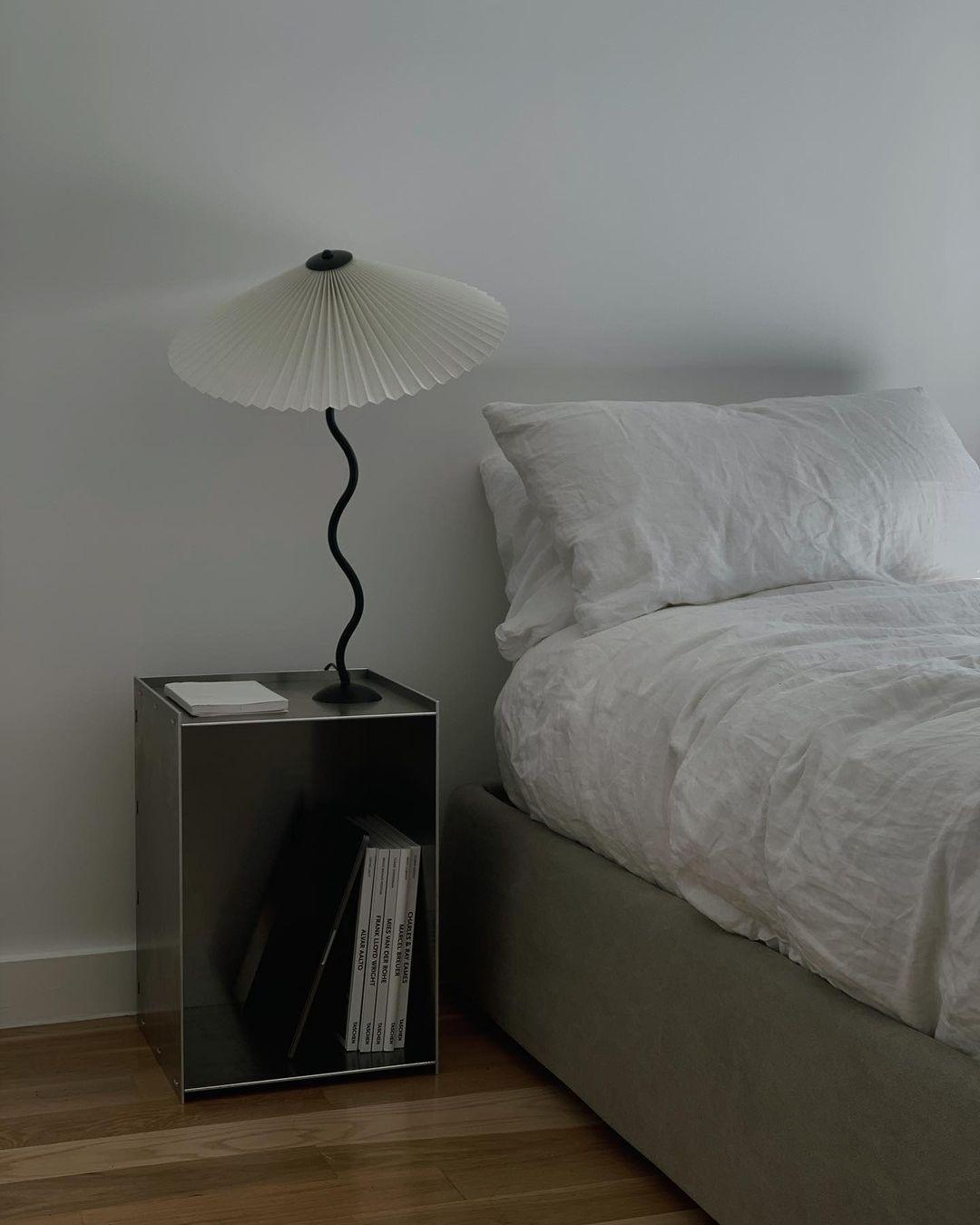 Squiggle Table Lamp - Cueteks