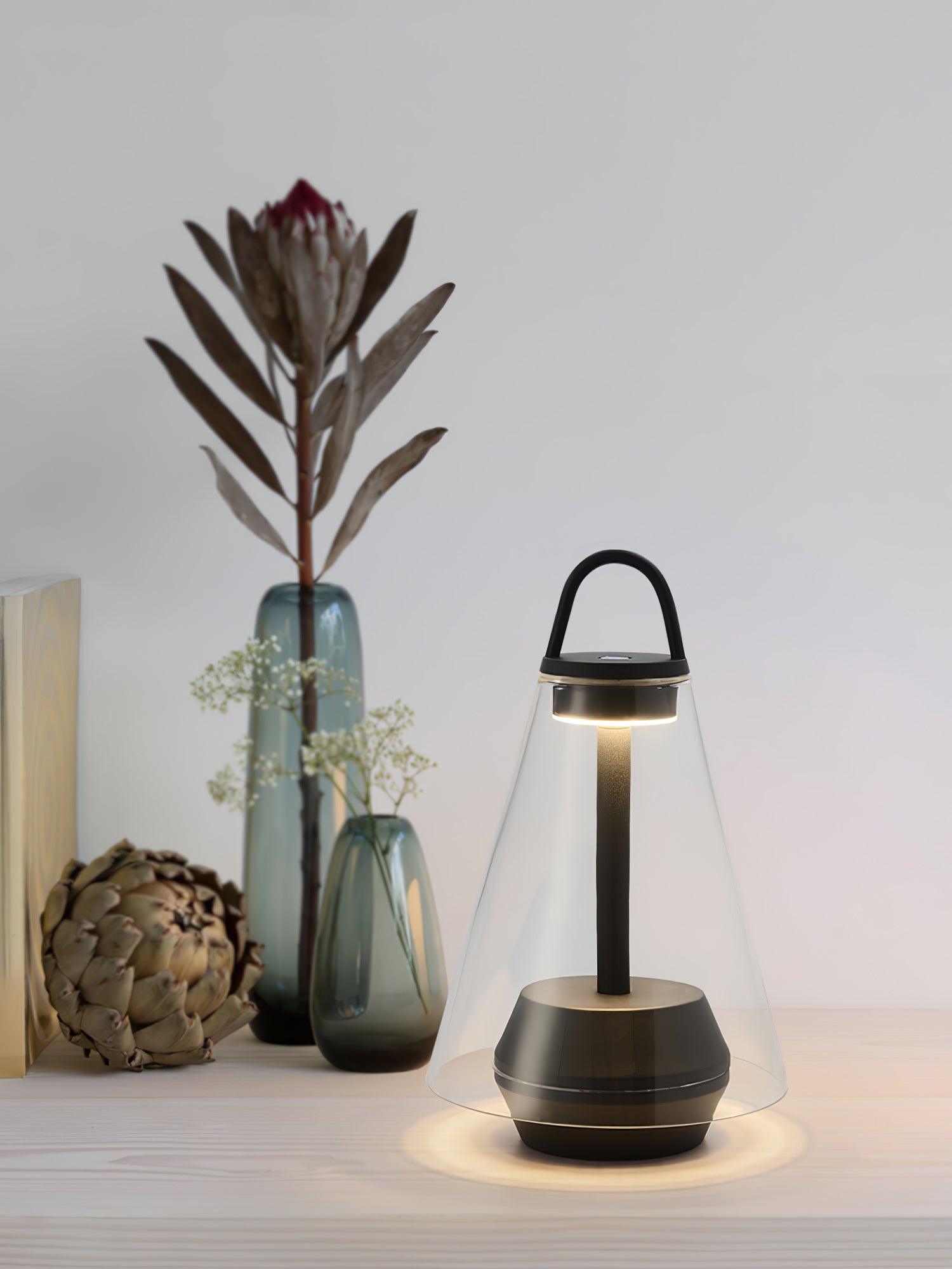 Shuttle Built-in Battery Table Lamp - Cueteks