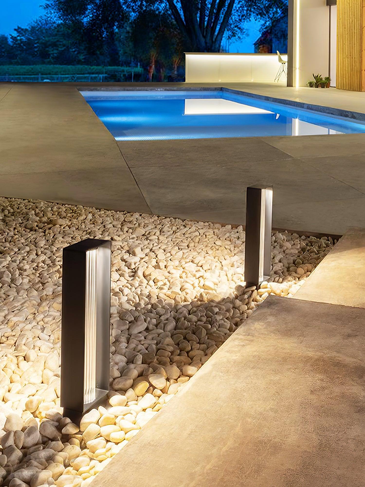 Frame Outdoor Post Lamp - Cueteks