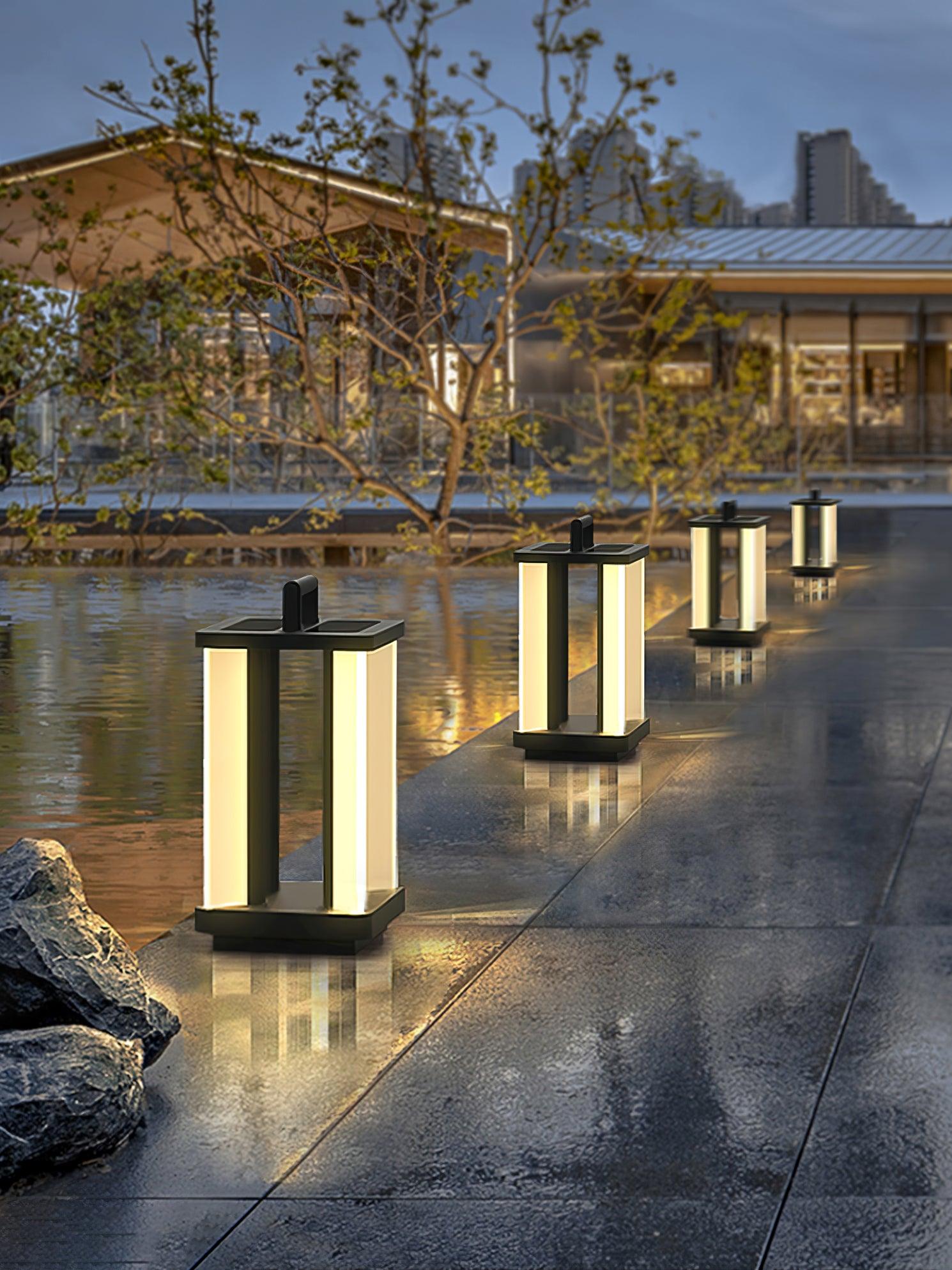 Metroluxe Solar Outdoor Light - Cueteks