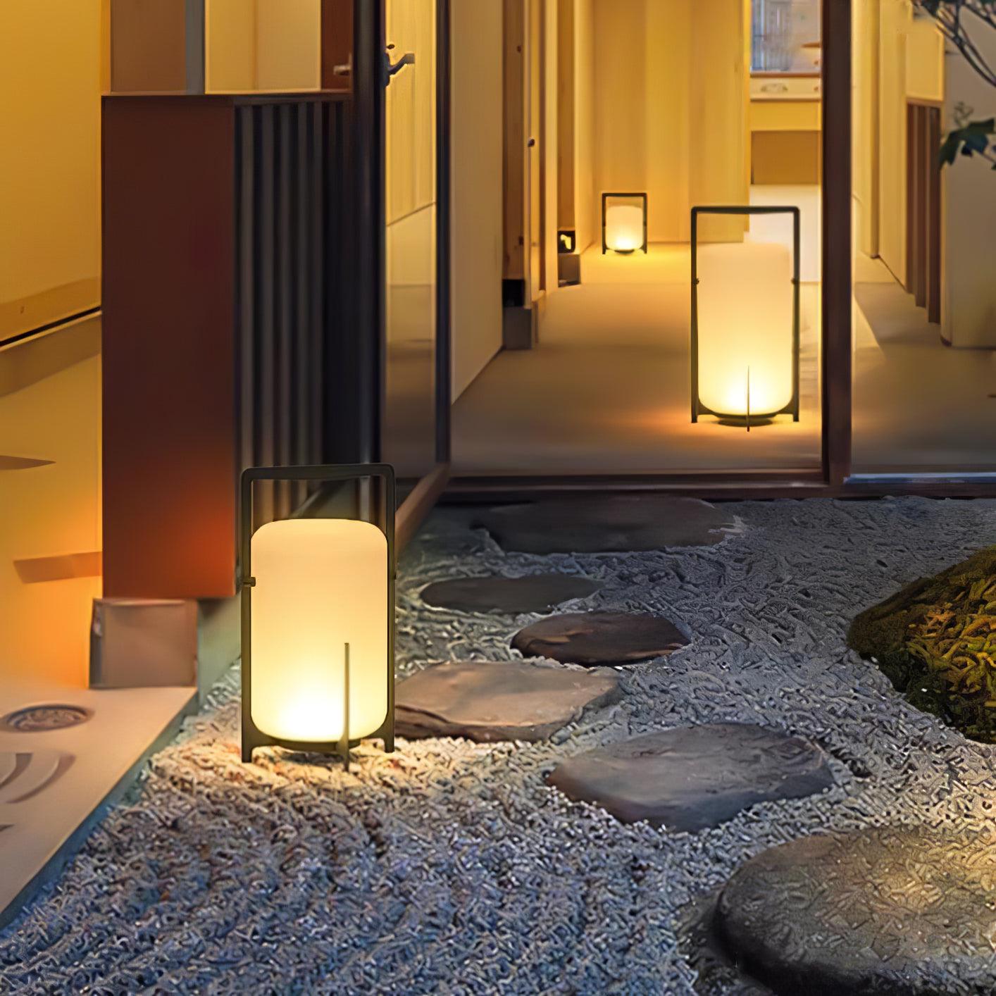 Black Twilight Lantern Table Lamp - Cueteks