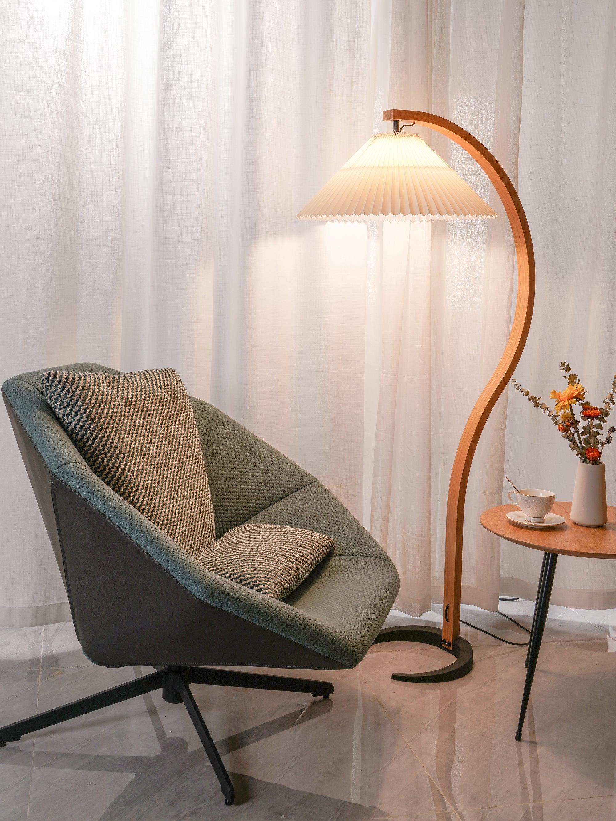 Caprani Floor Lamp - Cueteks
