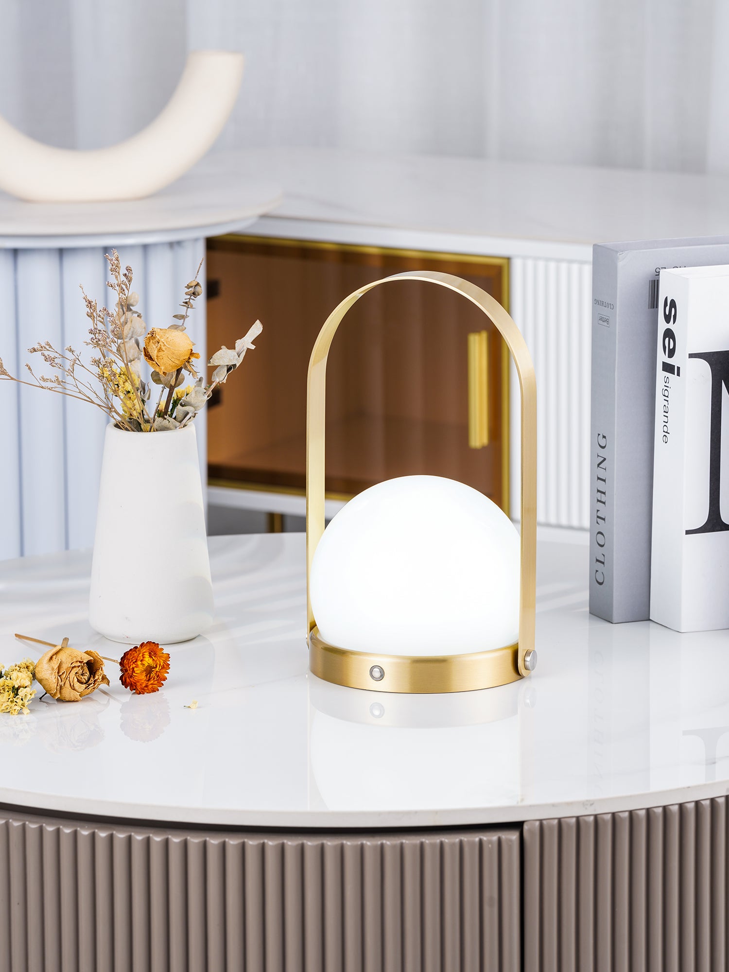 Carrie Built-in Battery Table Lamp - Cueteks