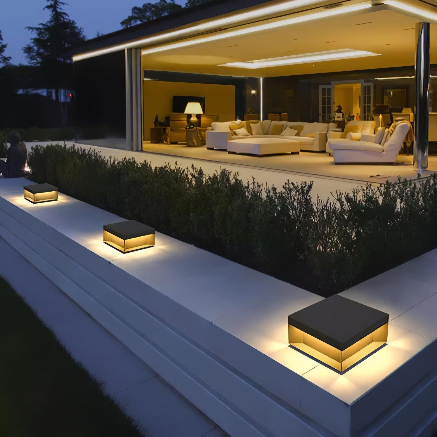 Black Box Outdoor Post Light - Cueteks