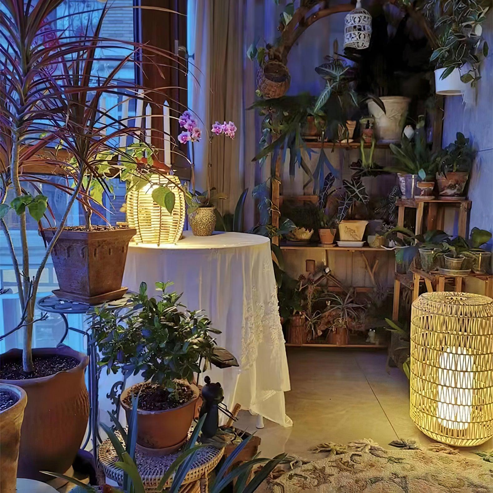 Woven Rattan Outdoor Lamp - Cueteks