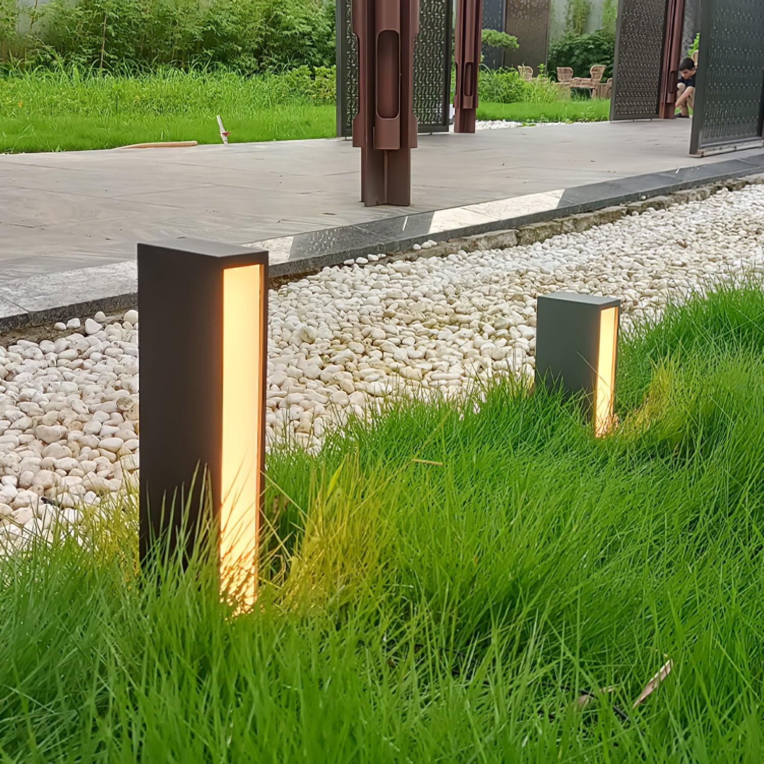 Faro Outdoor Post Lamp - Cueteks
