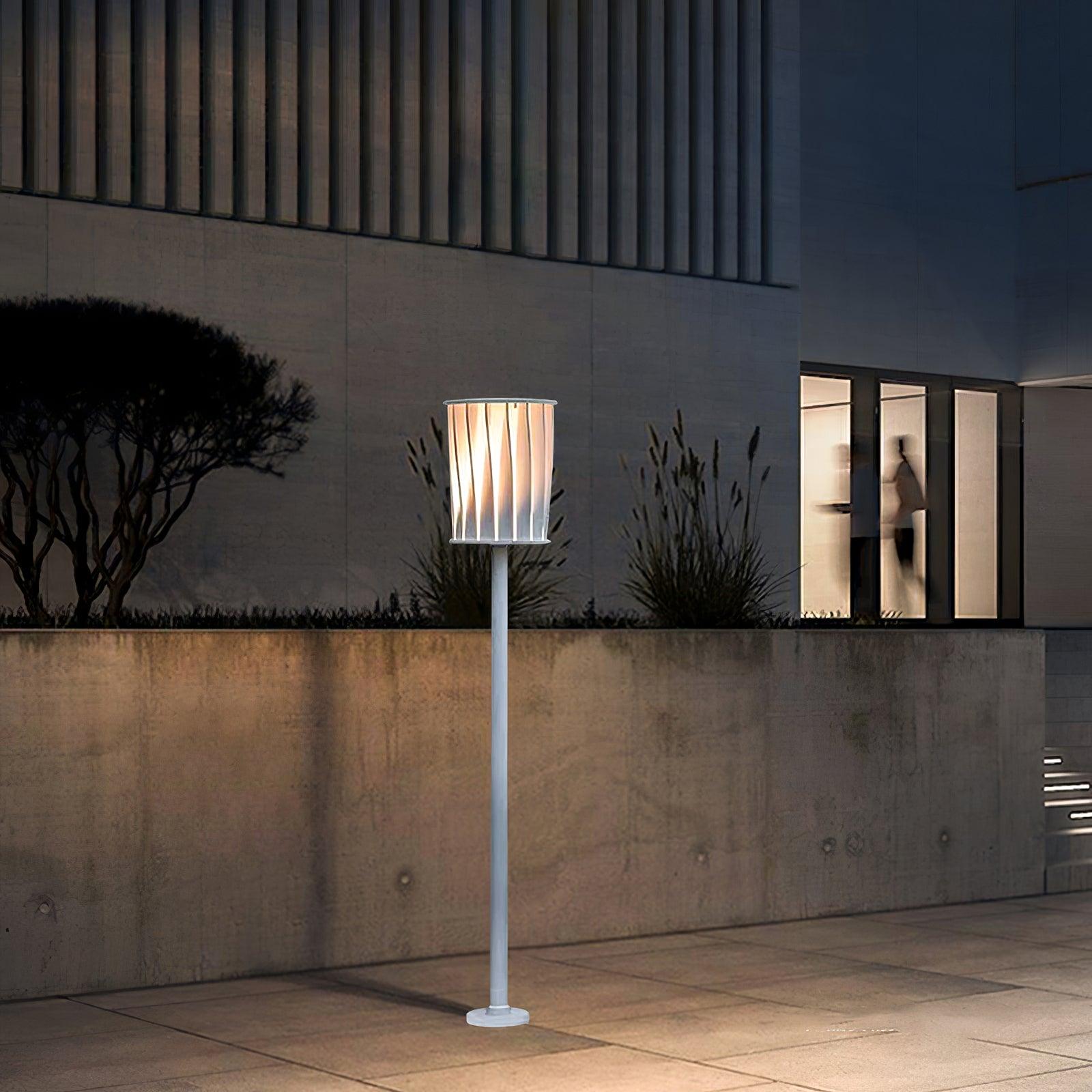 White Column Garden Light - Cueteks