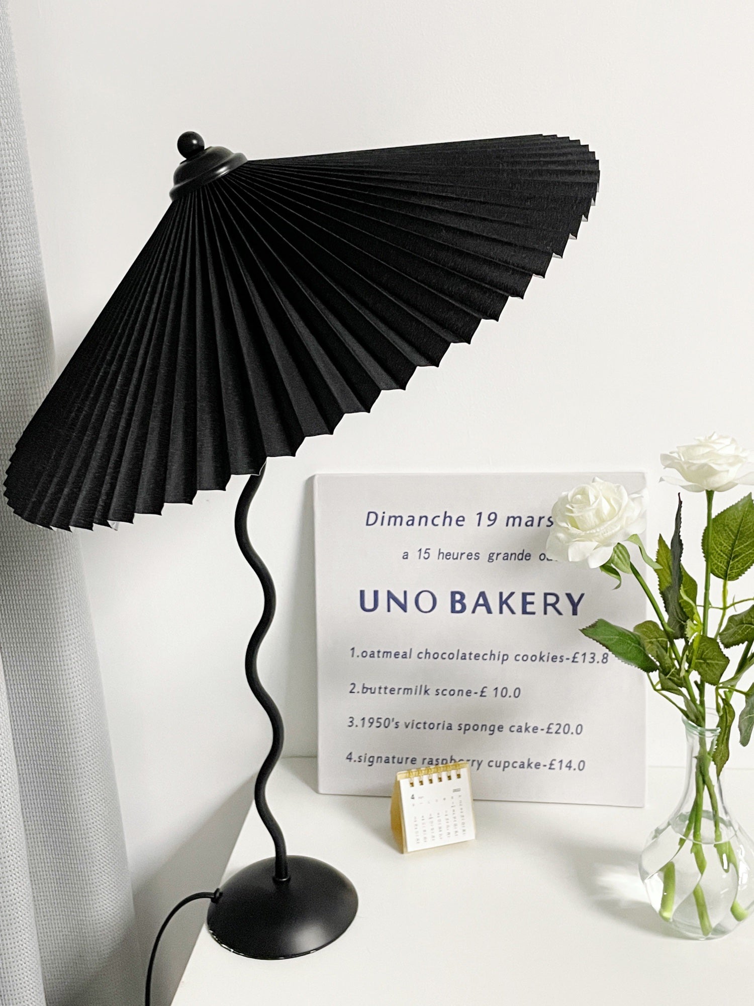 Squiggle Table Lamp - Cueteks