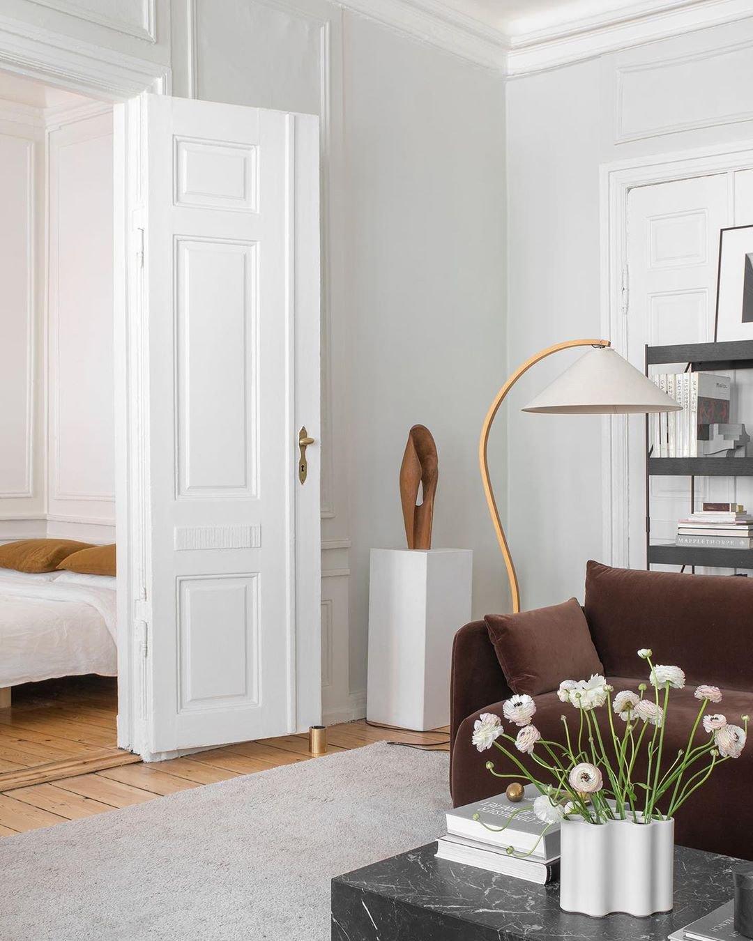 Caprani Floor Lamp - Cueteks