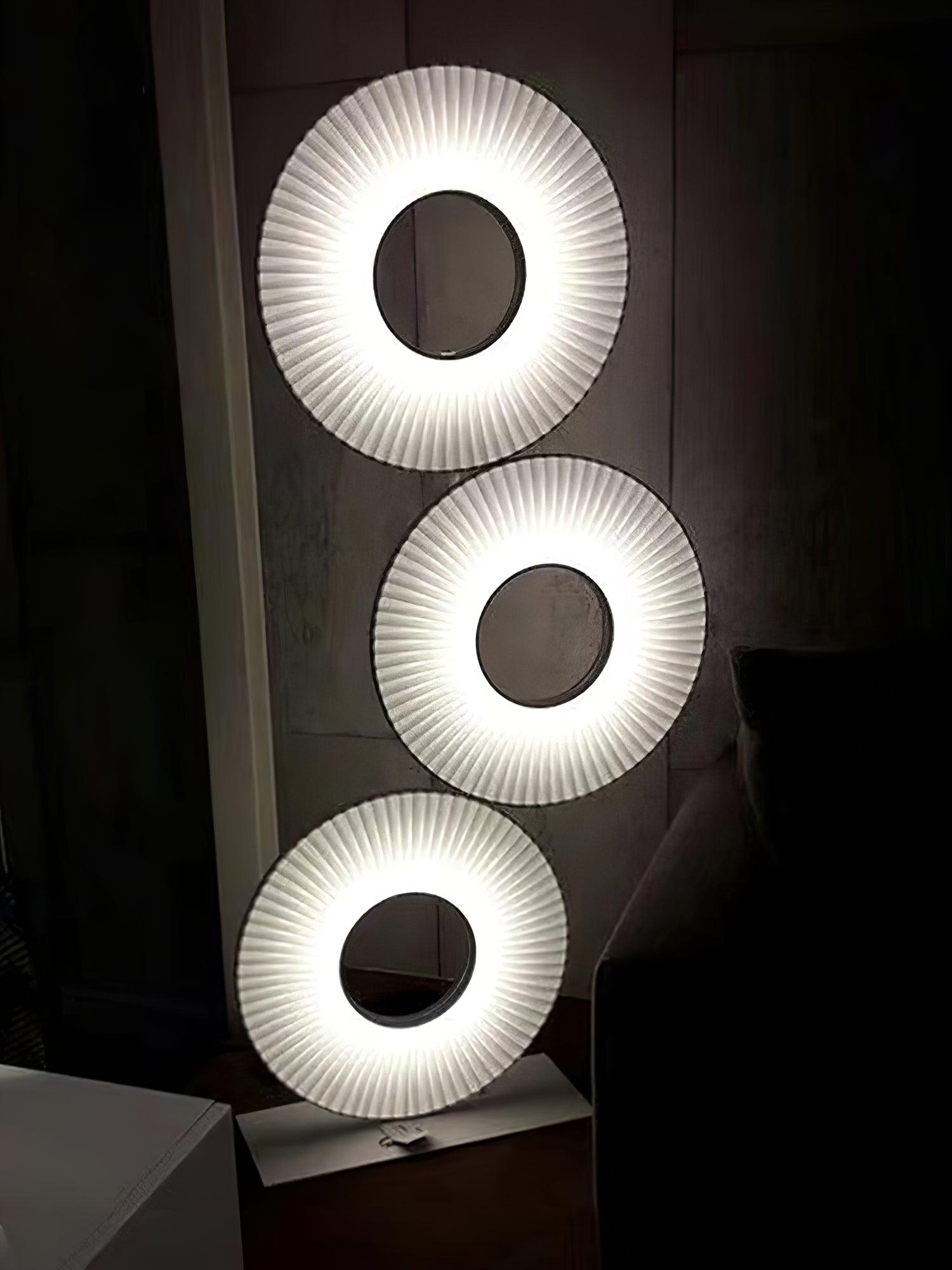 Iris Totem Floor Lamp - Cueteks
