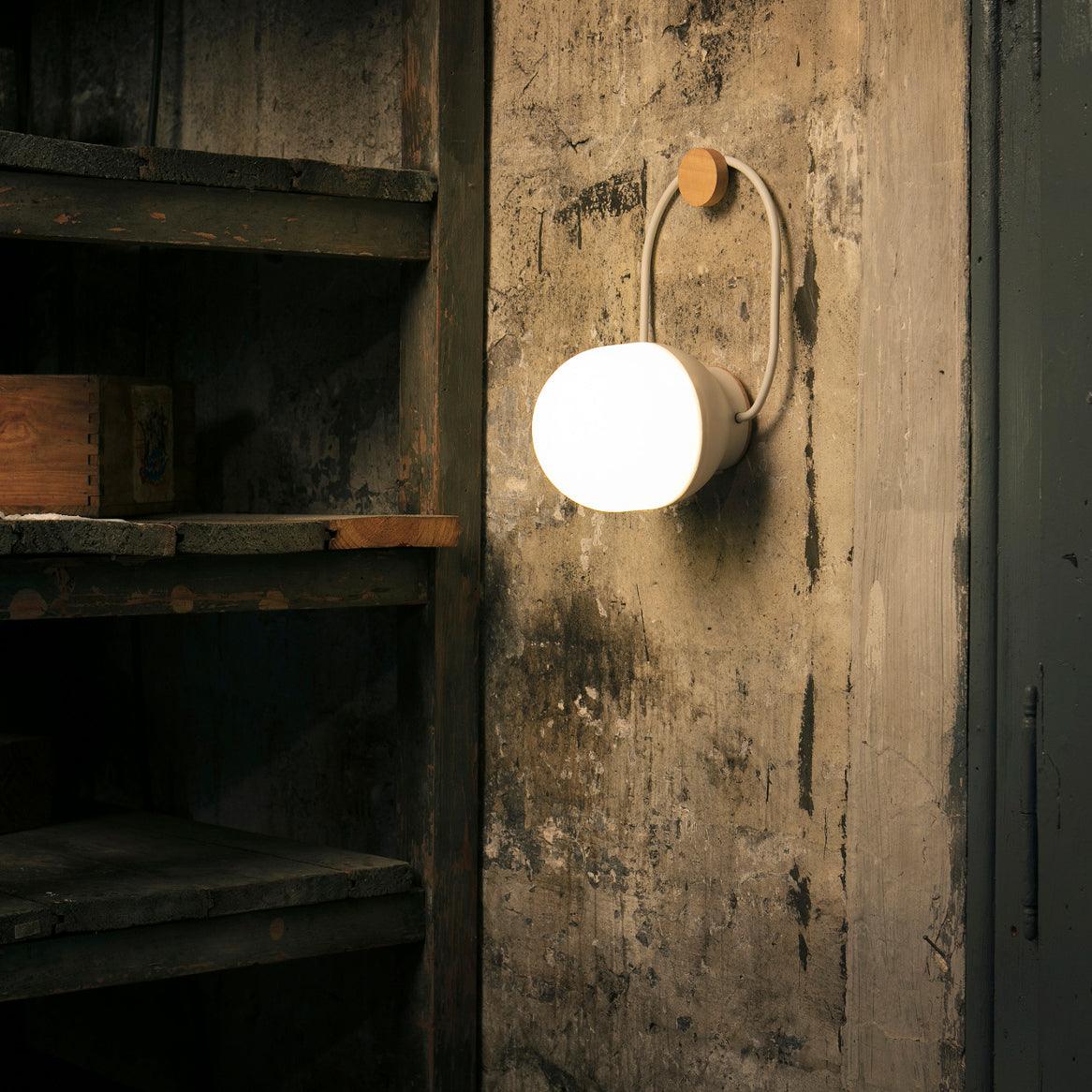 Take Away Table Lamp - Cueteks