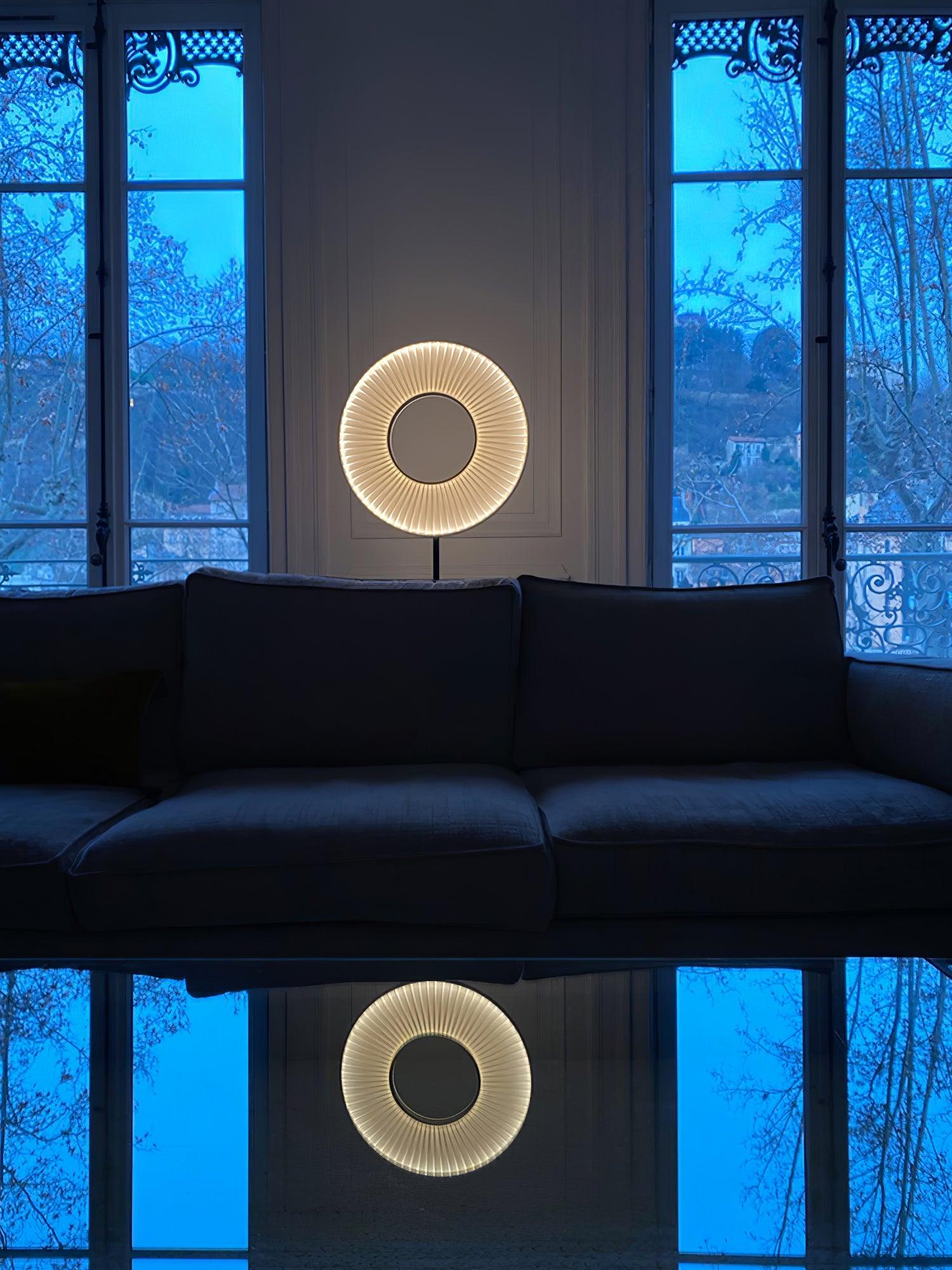 Iris Totem Floor Lamp - Cueteks