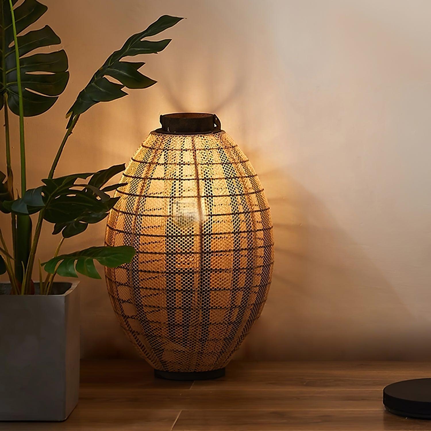 Oasis Mesh Beacon Outdoor Lamp - Cueteks