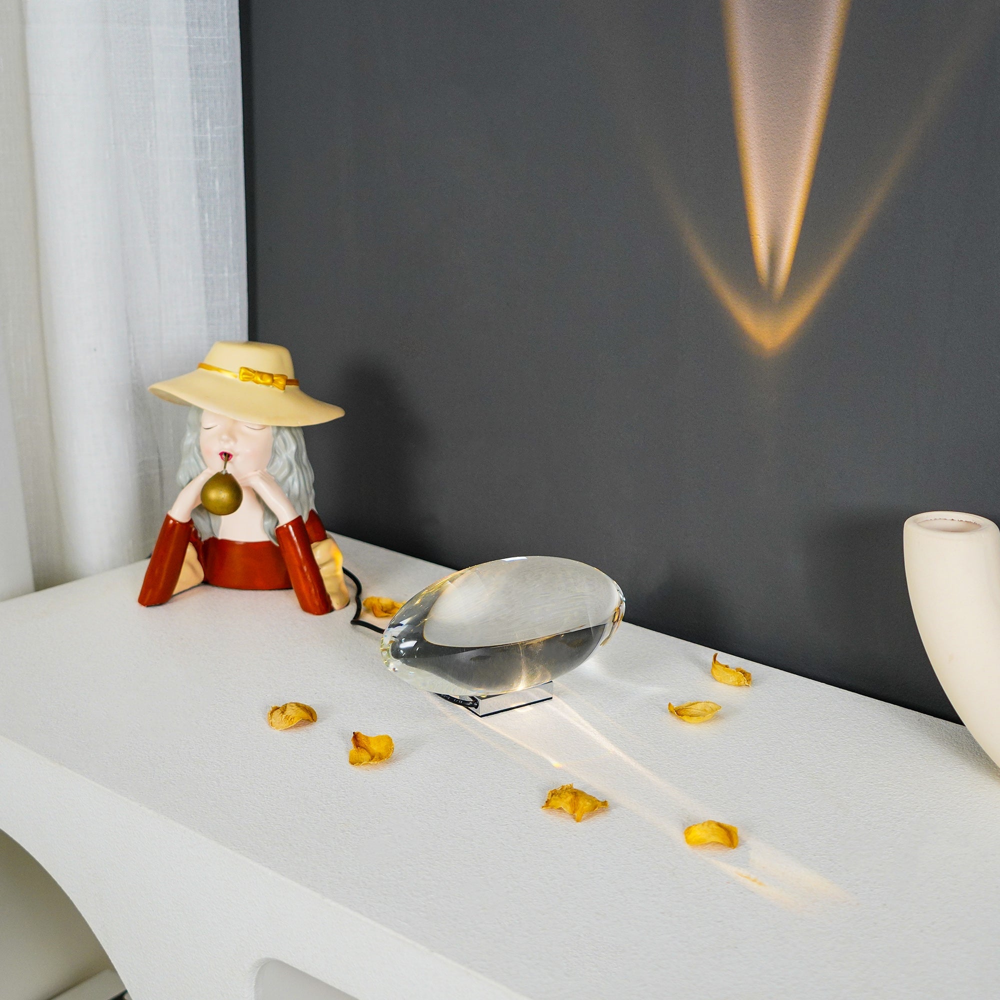 Atman Table Lamp - Cueteks