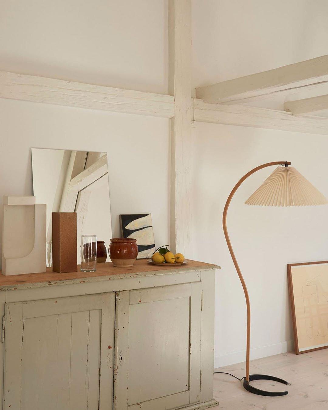 Caprani Floor Lamp - Cueteks