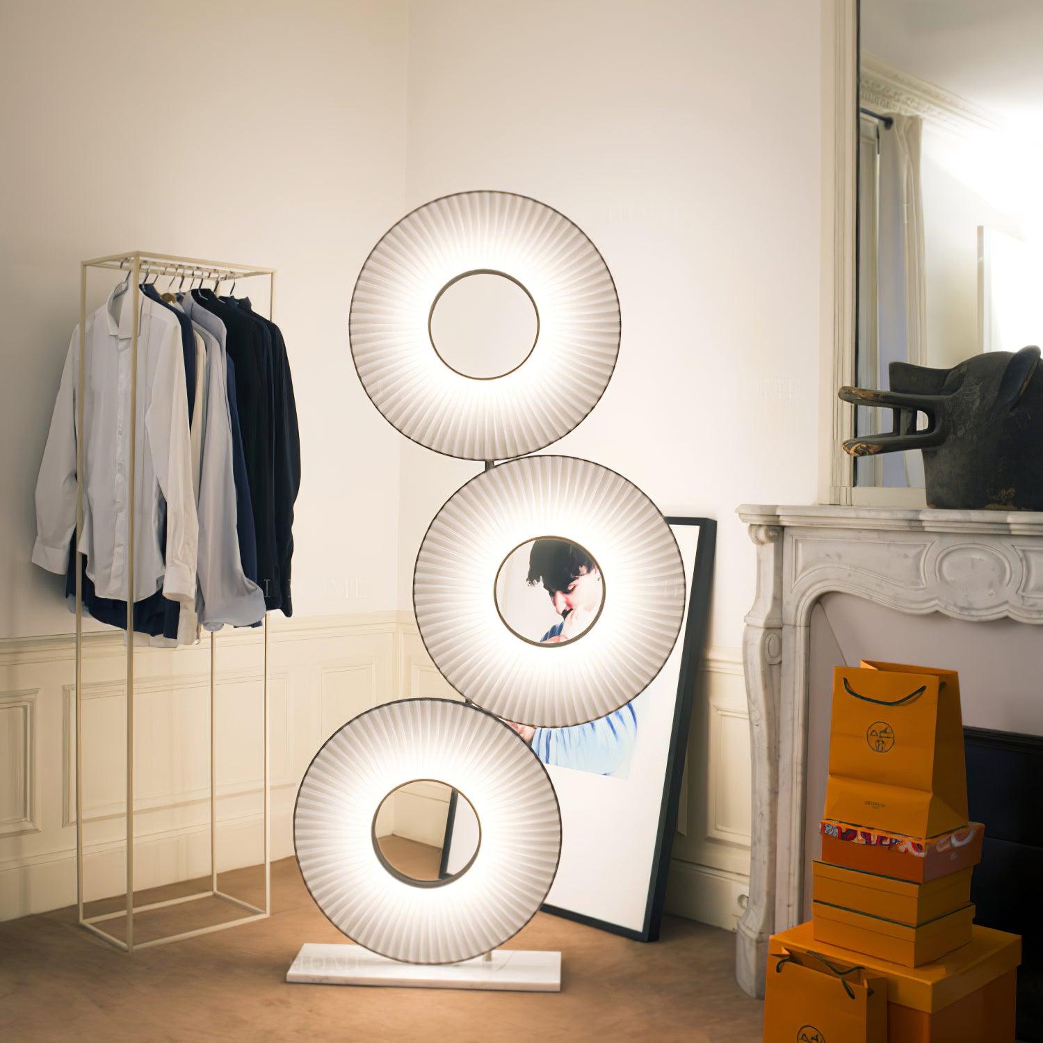 Iris Totem Floor Lamp - Cueteks