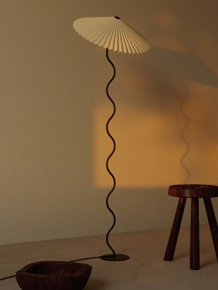 Squiggle Floor Lamp - Cueteks