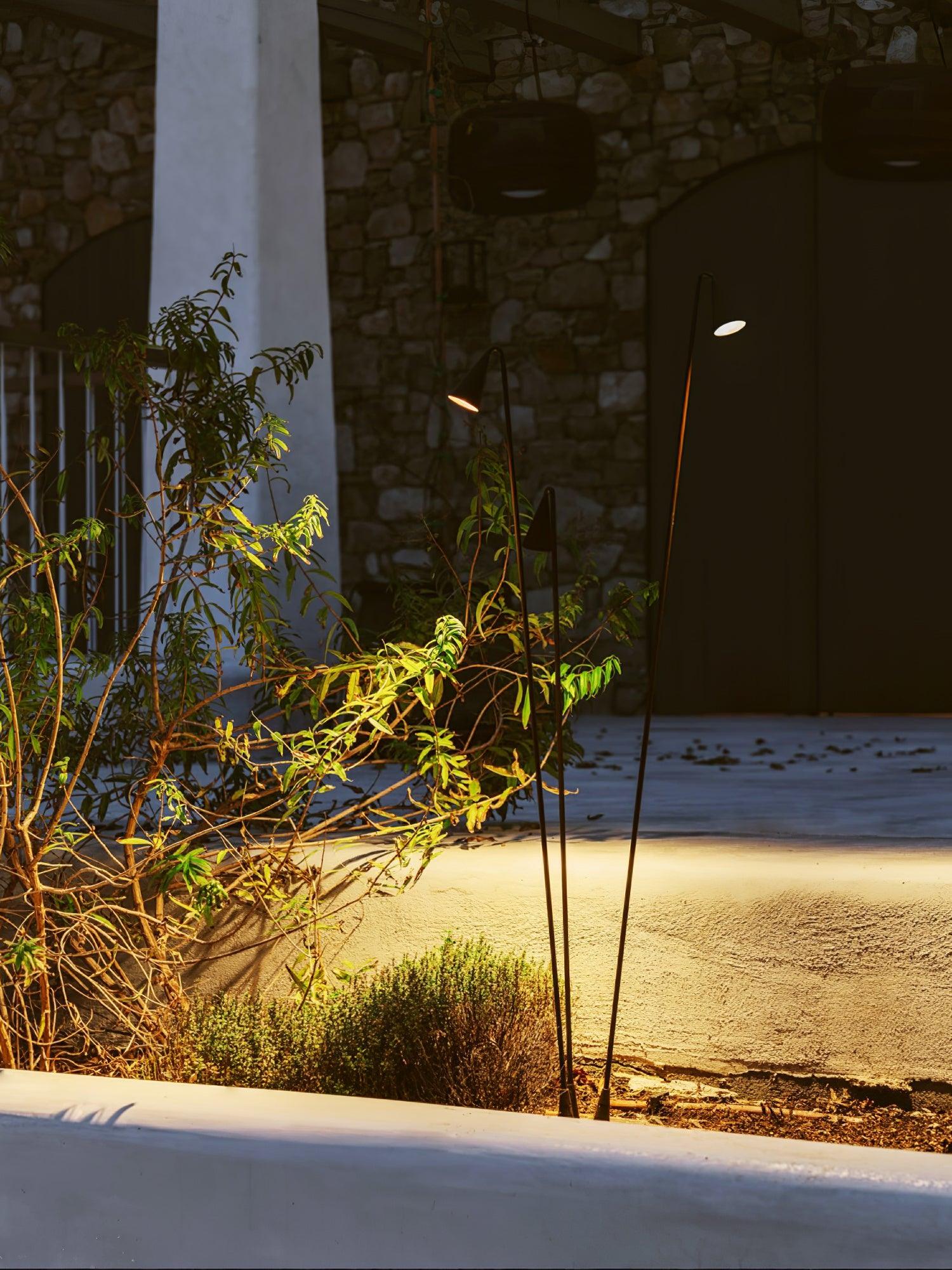 Bellflower Outdoor Floor Lamp - Cueteks