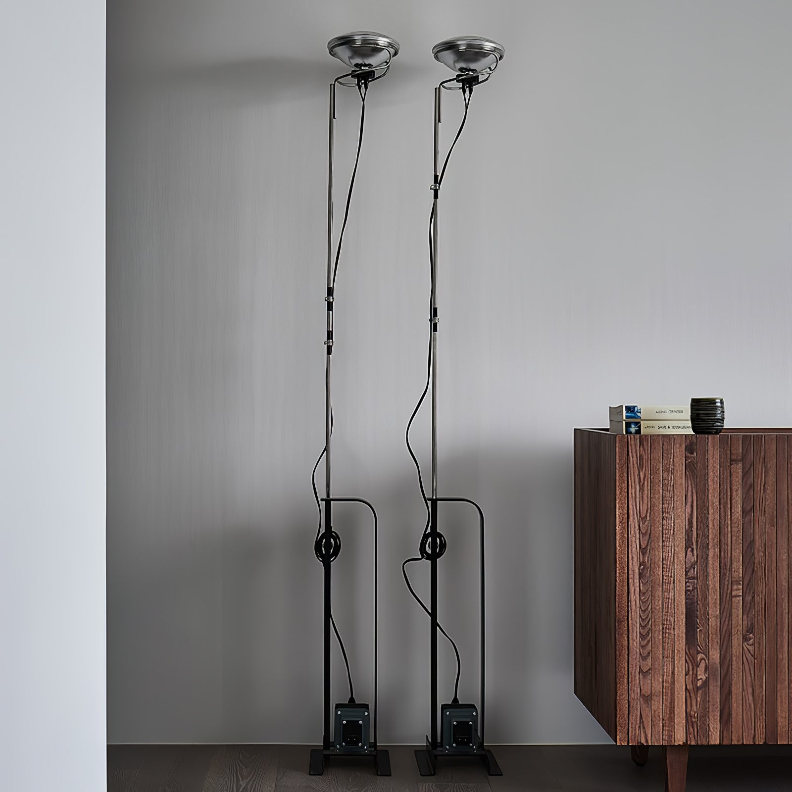 Toio Floor Lamp - Cueteks