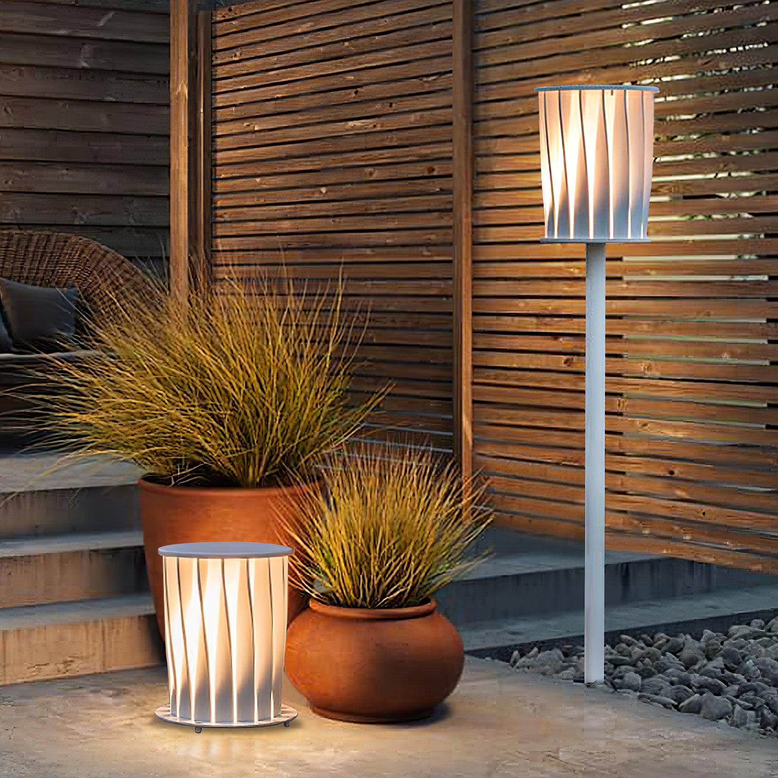 White Column Garden Light - Cueteks