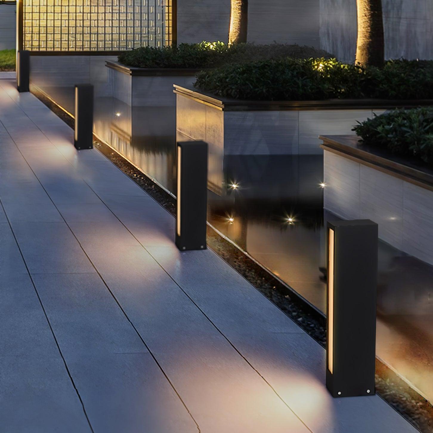 Faro Outdoor Post Lamp - Cueteks