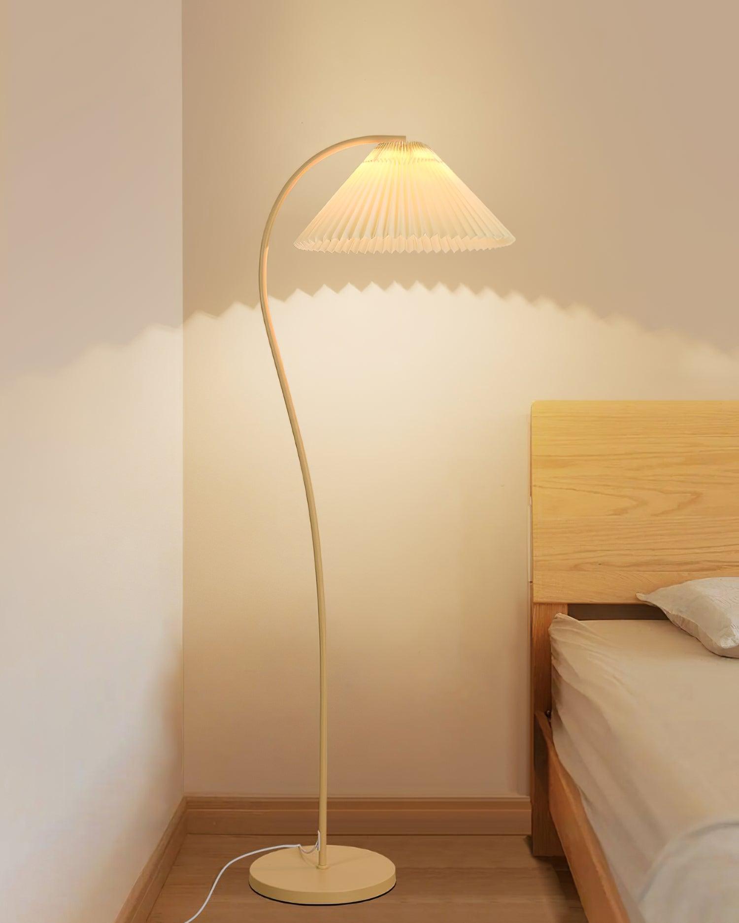 Crescini Pleated Floor Lamp - Cueteks