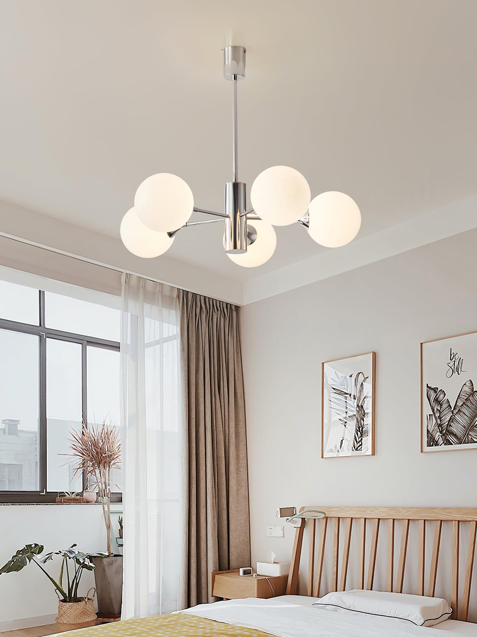Lola Chandelier - Cueteks