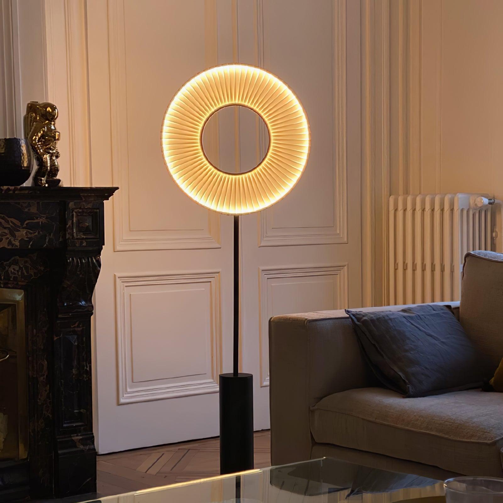 Iris Totem Floor Lamp - Cueteks