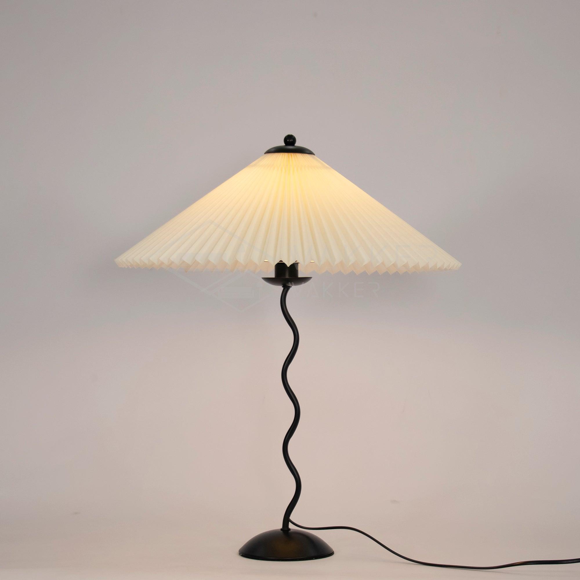 Squiggle Table Lamp - Cueteks