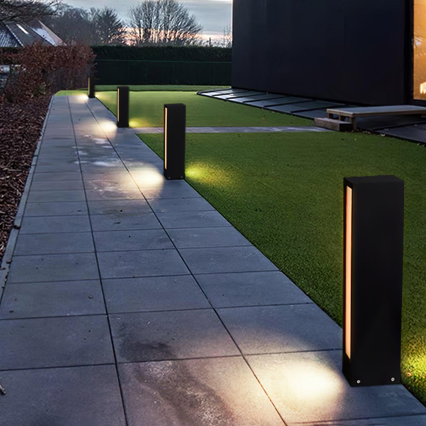 Faro Outdoor Post Lamp - Cueteks