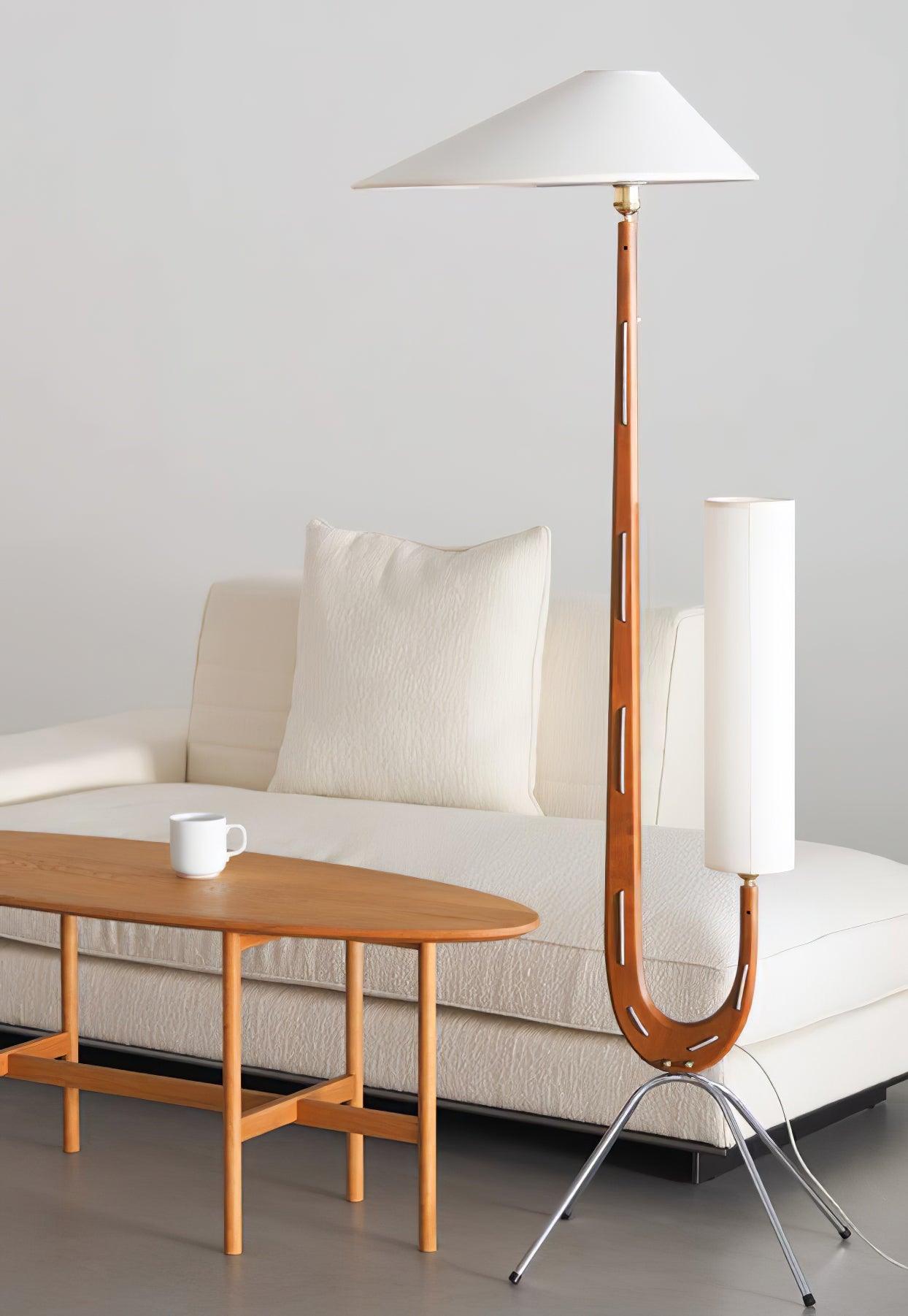Giraffe Floor Lamp - Cueteks