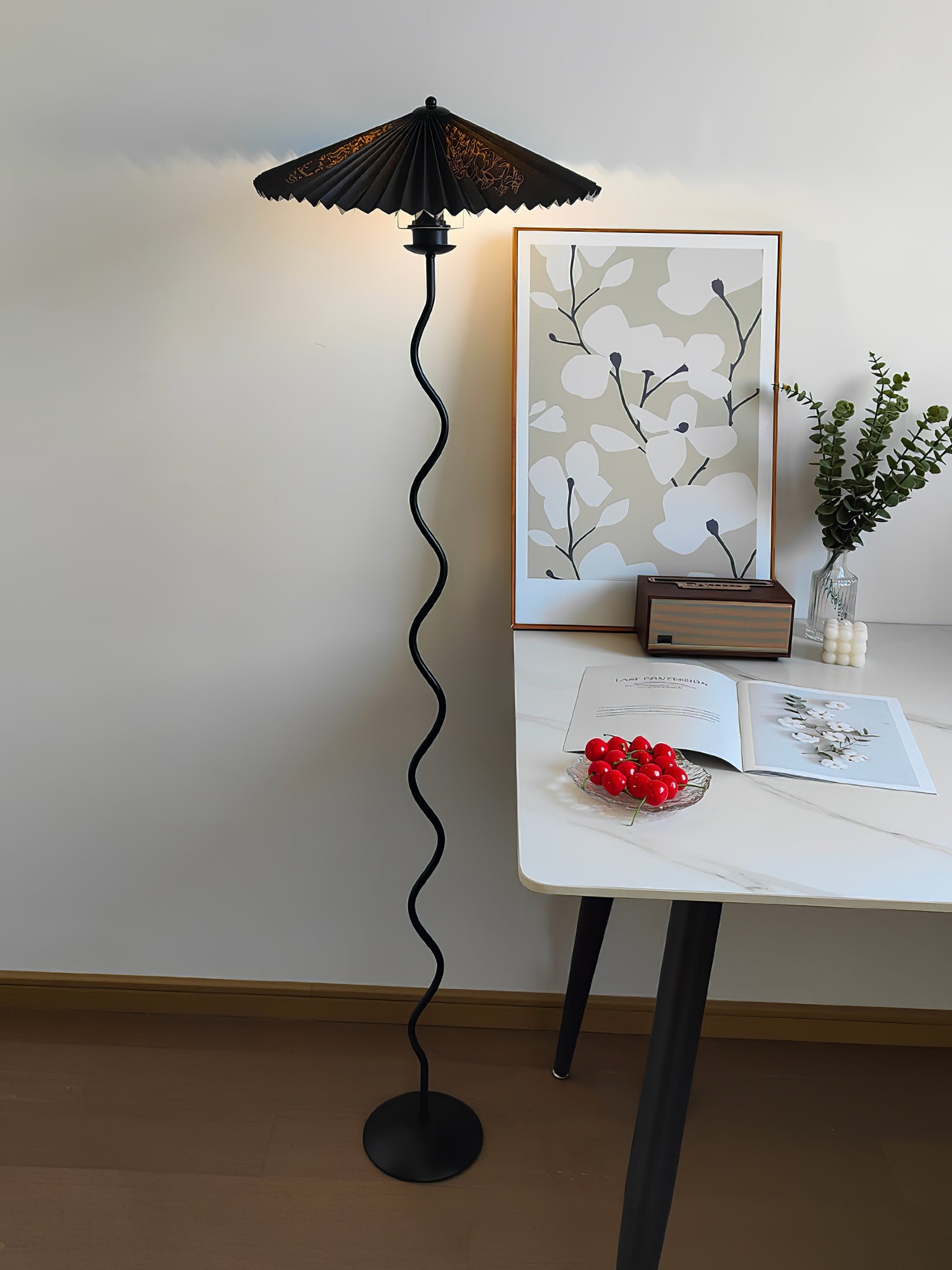 Squiggle Floor Lamp - Cueteks