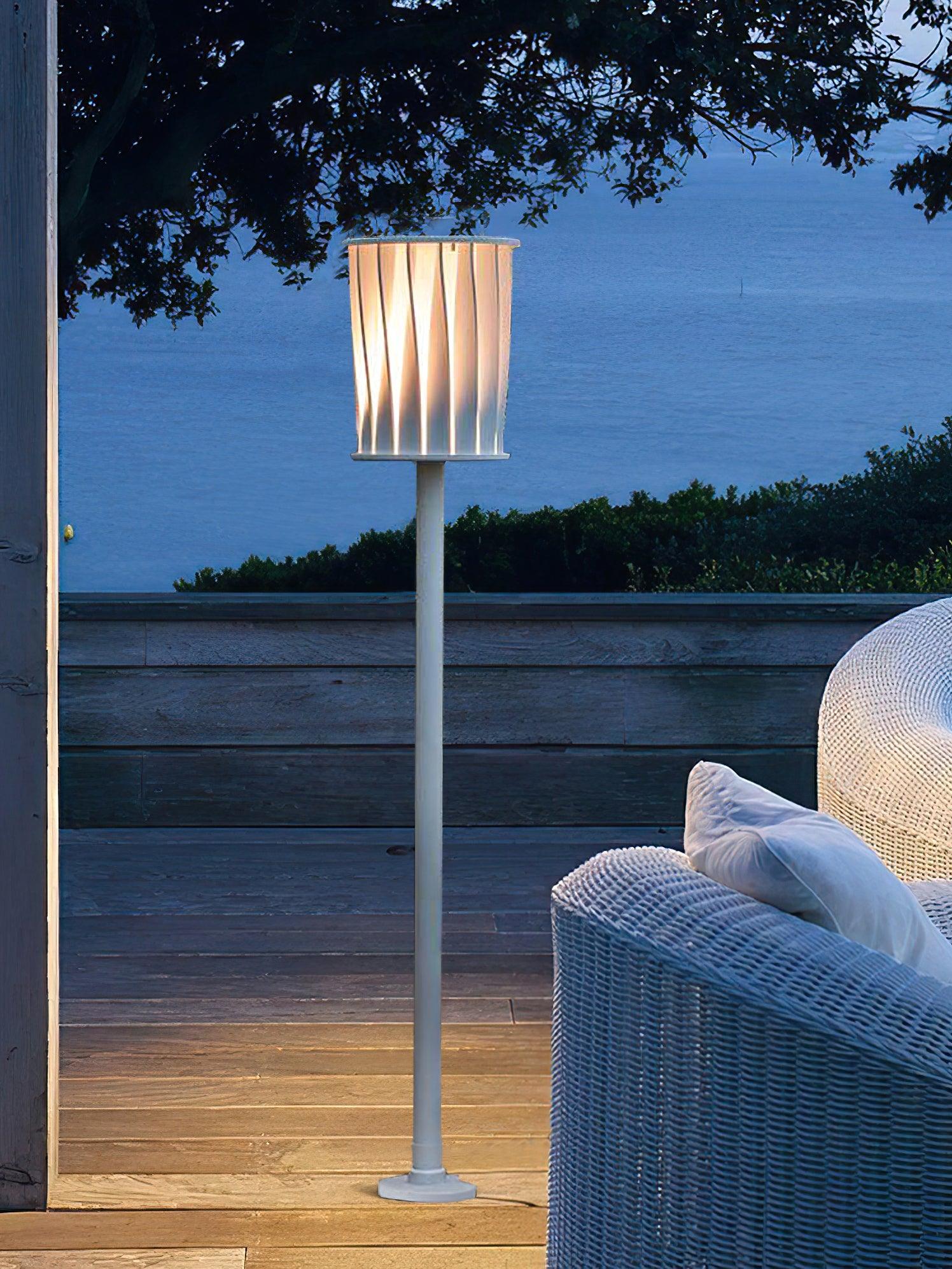 White Column Garden Light - Cueteks