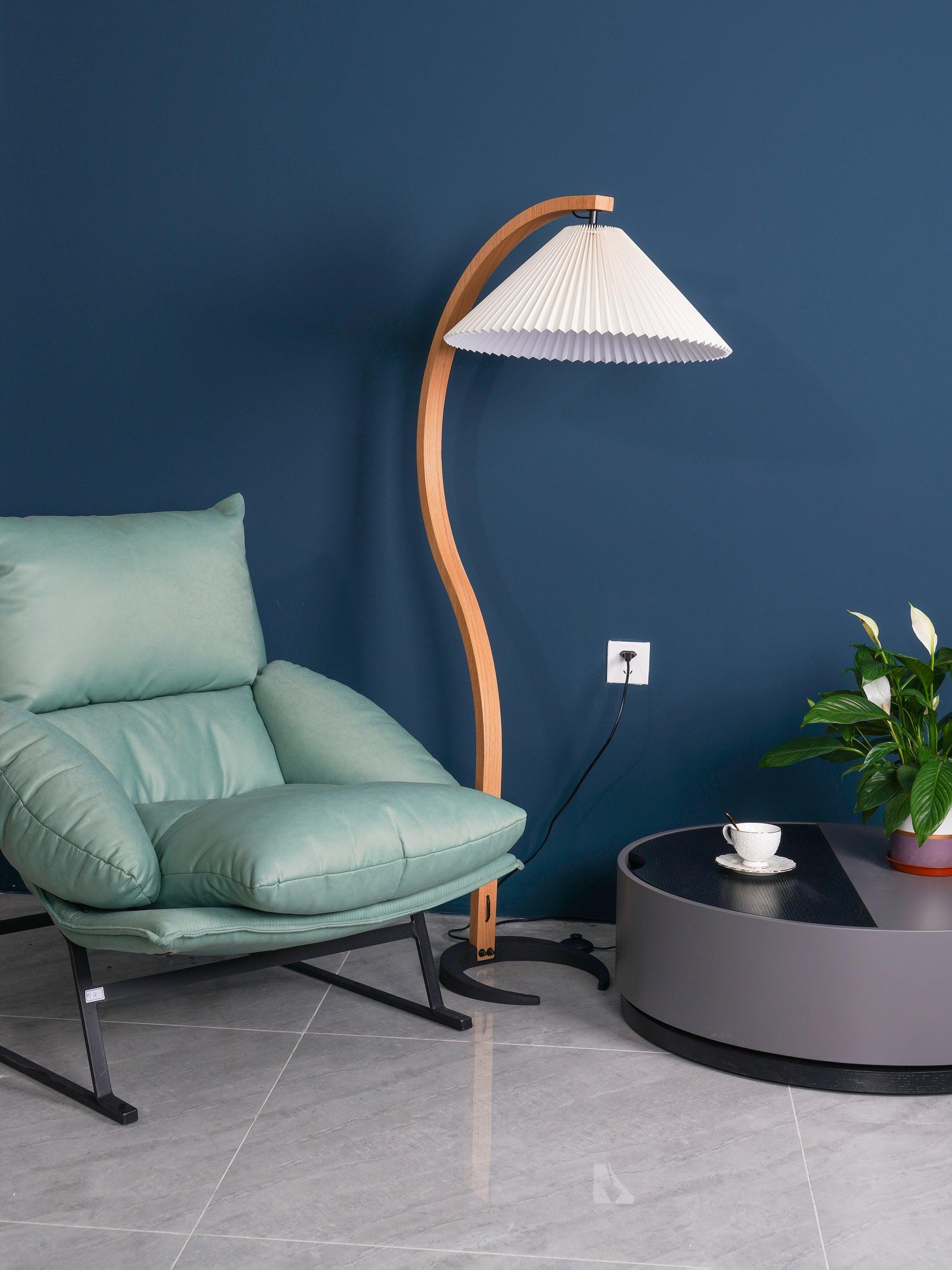Caprani Floor Lamp - Cueteks