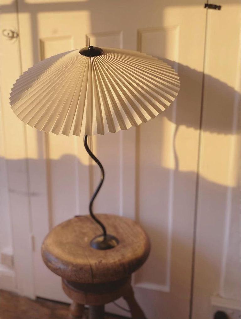 Squiggle Table Lamp - Cueteks