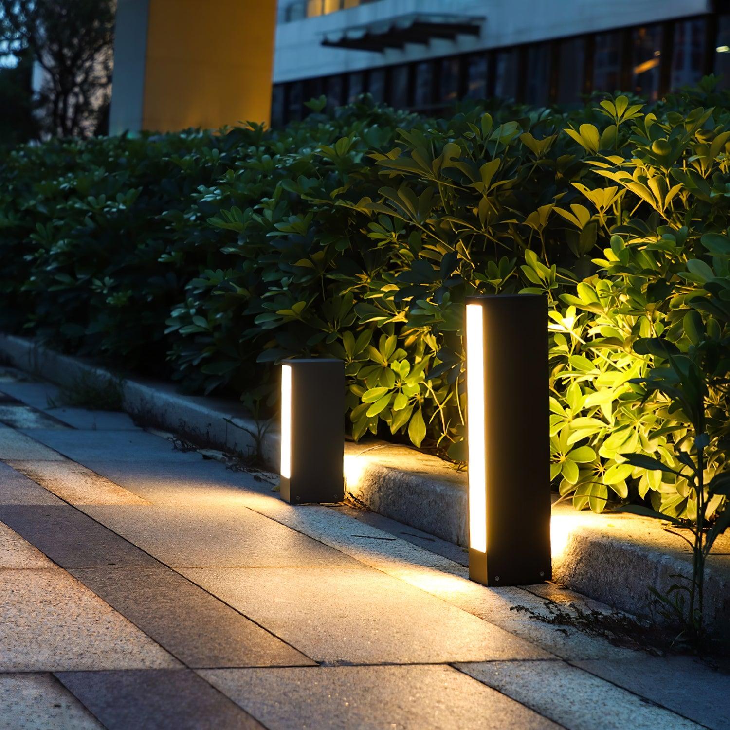 Faro Outdoor Post Lamp - Cueteks