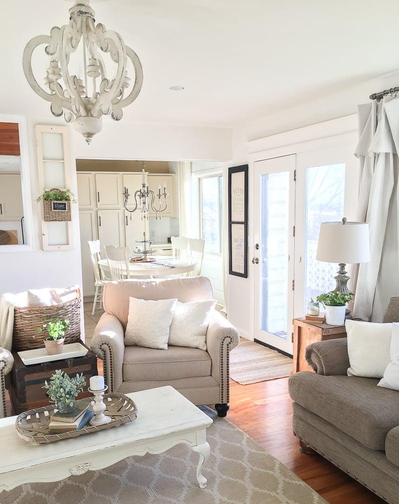 Antique White Style Chandelier - Cueteks