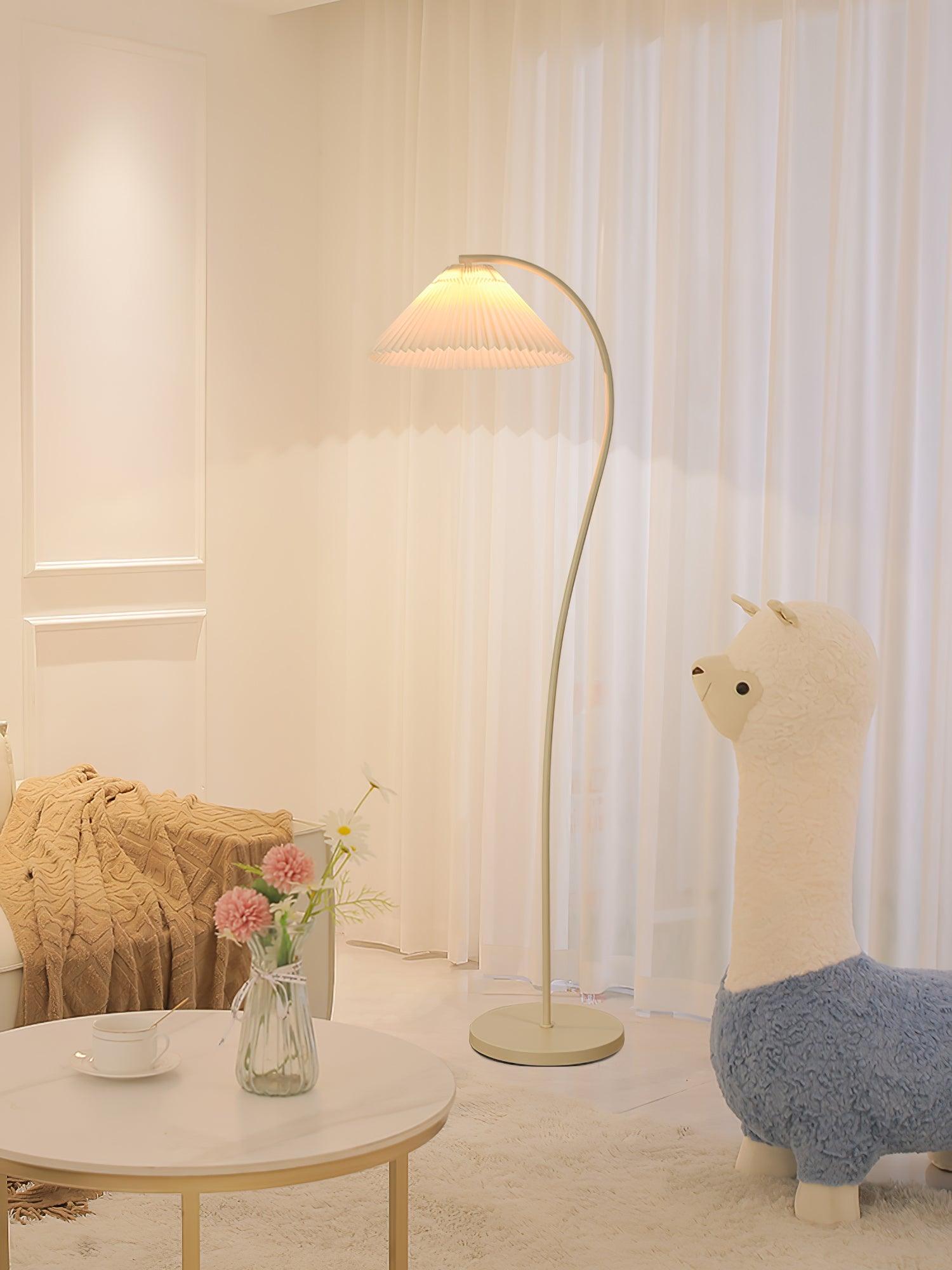 Crescini Pleated Floor Lamp - Cueteks