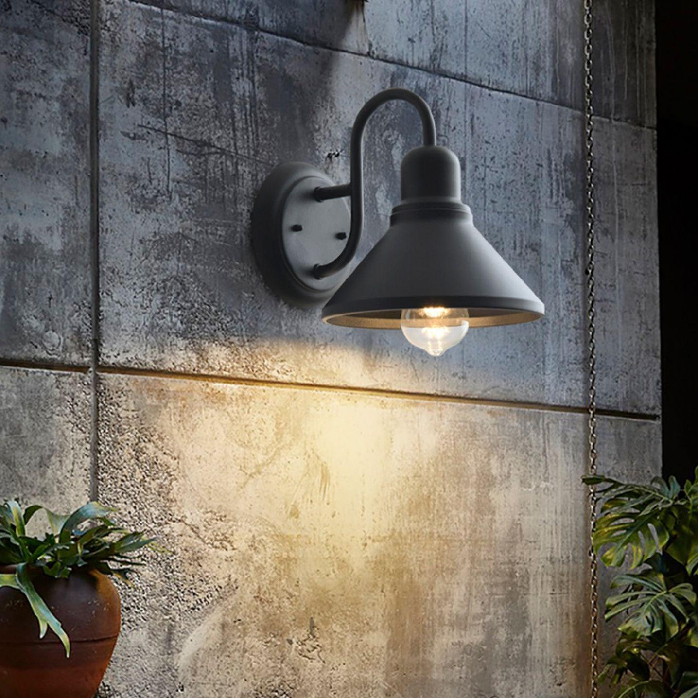 Fable Outdoor Wall Lamp - Cueteks