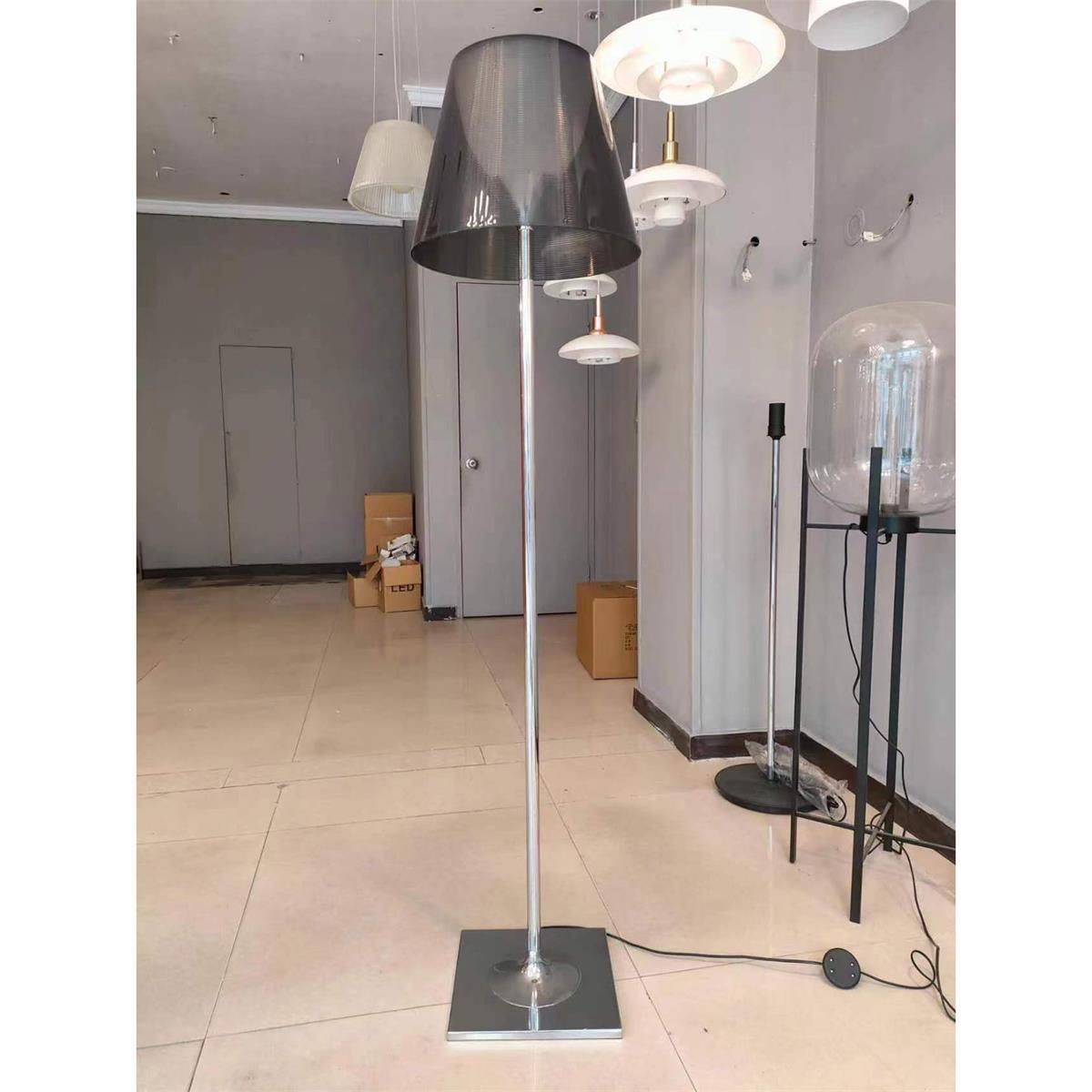 Chrome Prism Floor Lamp - Cueteks