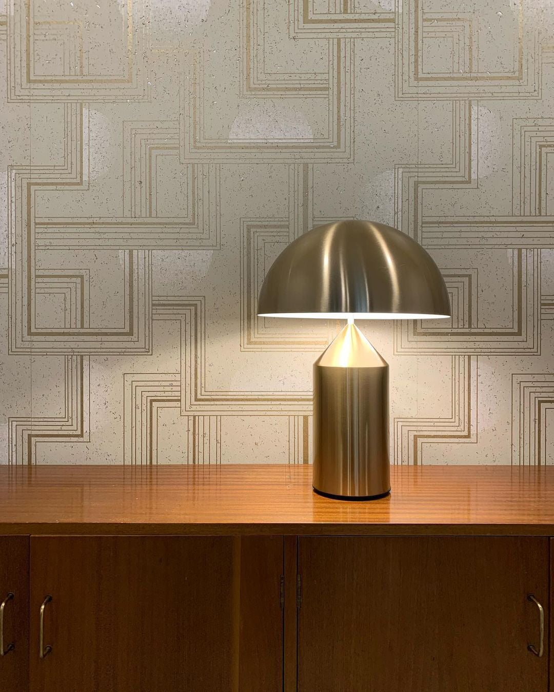 Atollo Metal Table Lamp - Cueteks