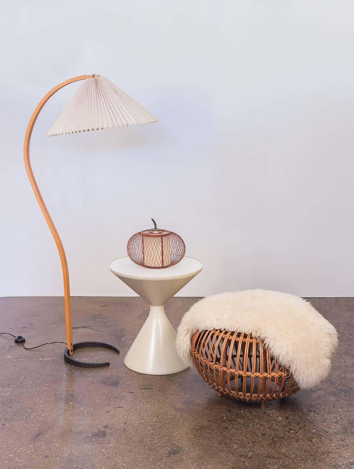 Caprani Floor Lamp - Cueteks